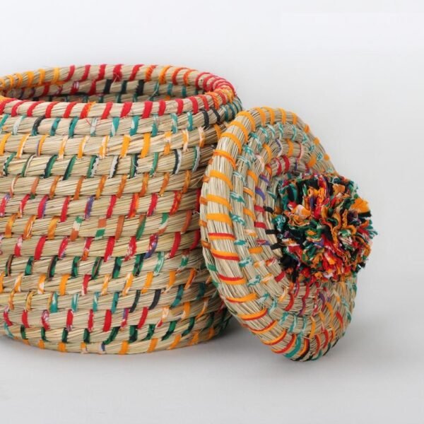 Kaisa Basket with pom pon-01