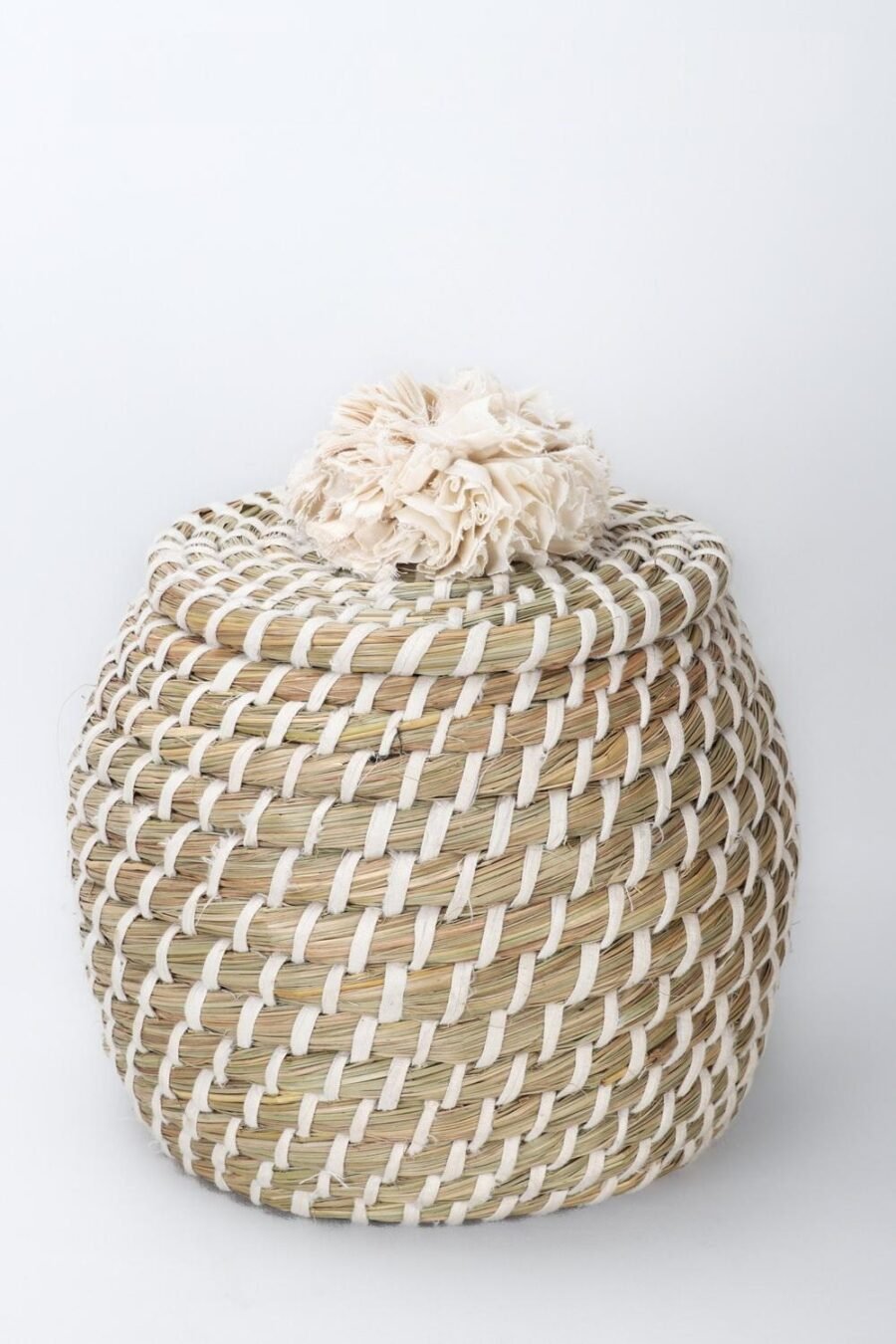 Kaisa Basket with pom pon-02