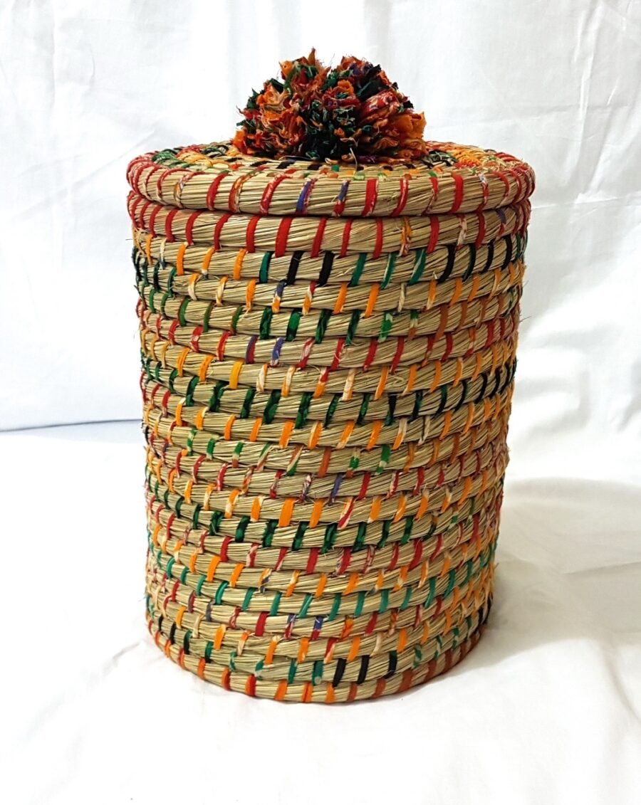 Kaisa Basket with pom pon-03